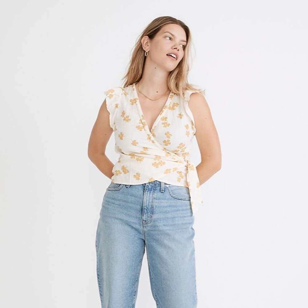 Flutter-Sleeve Wrap Top in Amalfi Floral